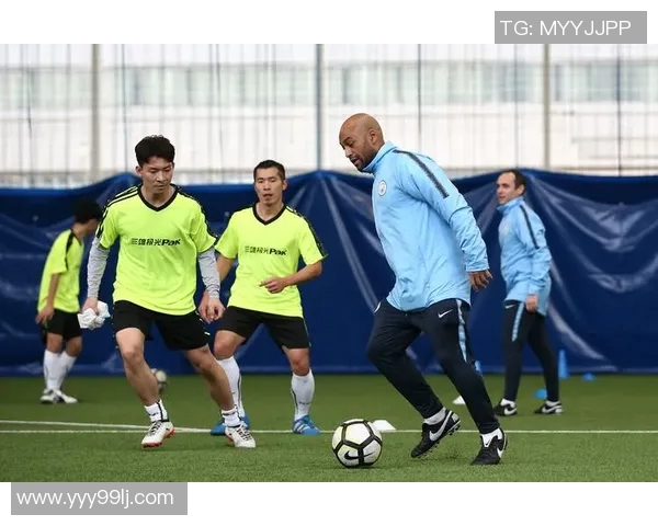 杨磊专访：从青涩少年到足球明星的成长之路回顾与展望